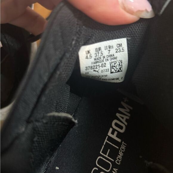 Puma Black and White Athletic Shoes women’s size 7 EUC - Picture 5 of 5